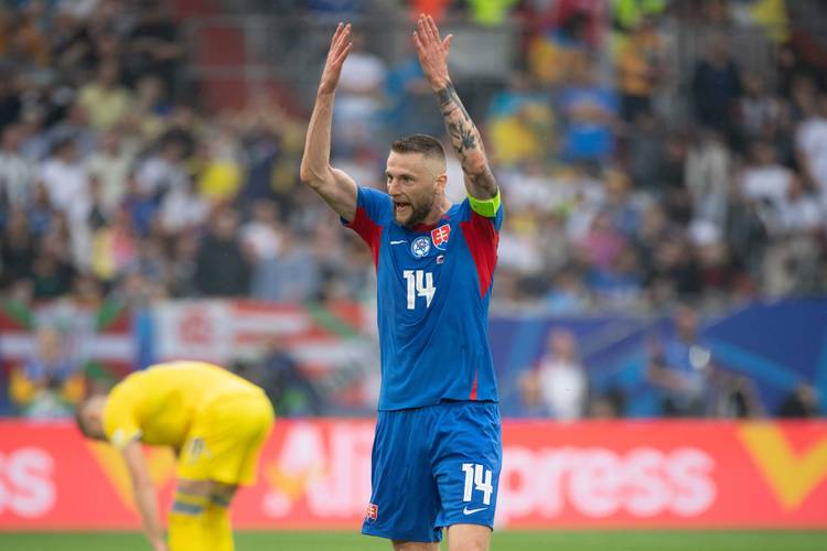 米体:什克里尼亚尔年薪略低于1000万欧元,尤文引进他遇到阻碍