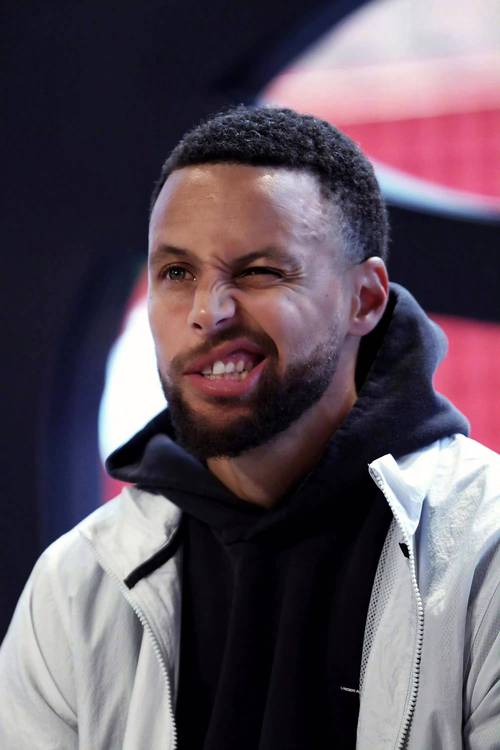 详细阅读:库里:库明加能防对手进攻发起点 无论得分高低他都能影响比赛 库里:库明加能防对手进攻发起点 无论得分高低他都能影响比赛