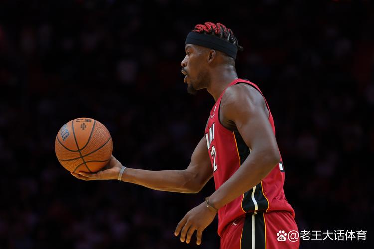 详细阅读:巴特勒谈个人与球队间的平衡:休赛期提升自己 打比赛目的是赢球 巴特勒谈个人与球队间的平衡:休赛期提升自己 打比赛目的是赢球