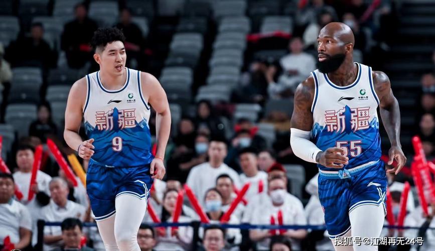 好久不见的阿不都&吴冠希！新疆男篮训练视频：球场暖心时刻 爱了