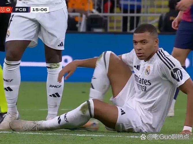 米利唐头球造成对手手球犯规，姆巴佩点球破门