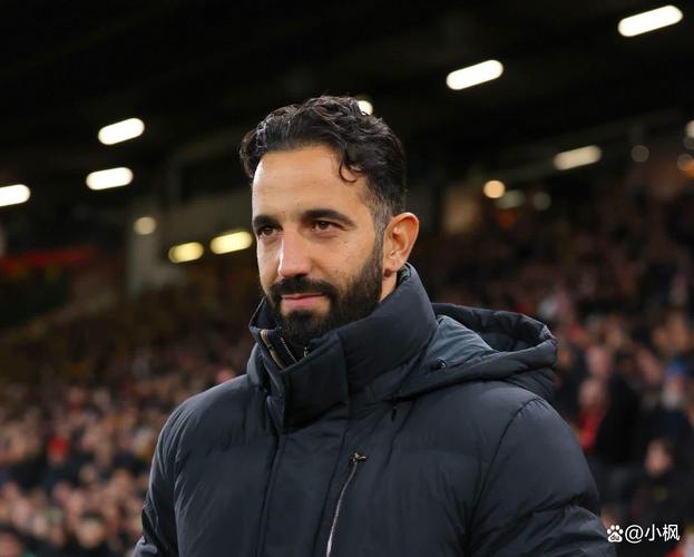 如何评价阿莫林上任一年表现？詹俊：挣扎中看到一丝希望