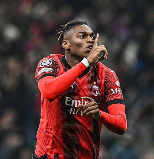 莱奥:AC米兰永不放弃,我踢什么位置要听教练的安排