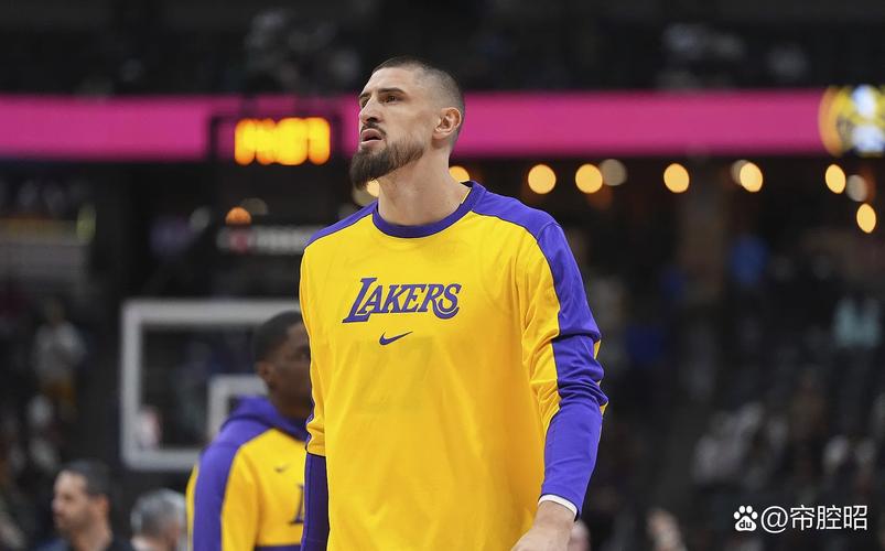 湖人生涯常规赛首秀要来啦?克莱伯打开拓者升级为出战成疑