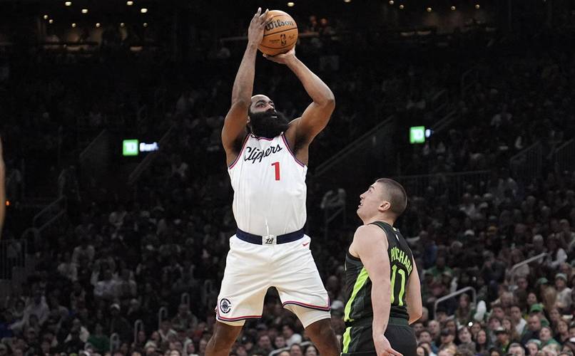 火力全开！哈登三分再中 快船轰出22-6进攻高潮