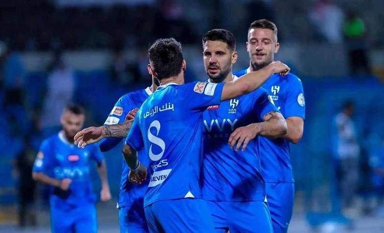 北京时间11月5日20:15，亚冠精英联赛第4轮，上海申花1-3柔佛新山