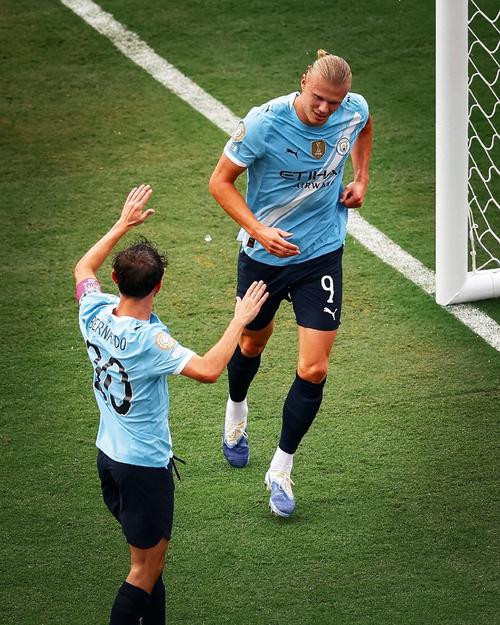 多库:哈兰德的贡献远不止进球和助攻 我还有很多可提升的地方