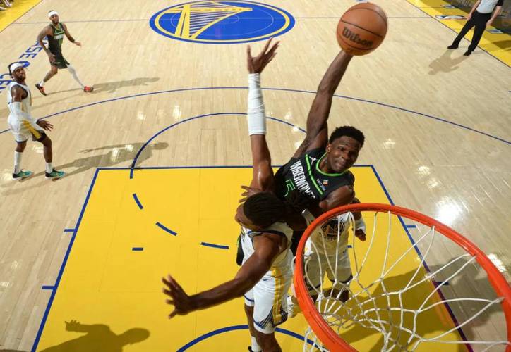 两节发力就够！爱德华兹基本三节打卡砍26+4+5 次节独揽16分